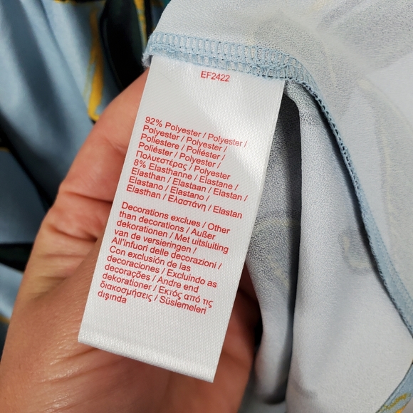 Lacoste Tropical Leaf Pattern Sleeveless Dress - Picture 7 of 7